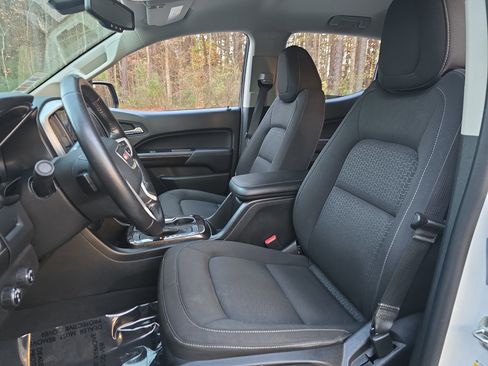 Used 2021 GMC Canyon Elevation image 15