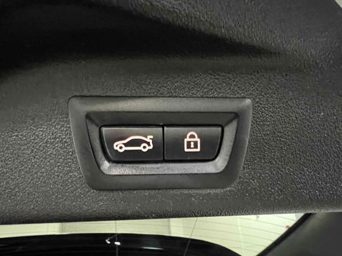 Used 2020 BMW X7 xDrive40i w/ M Sport Package image 11