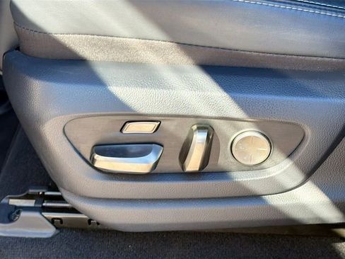 Used 2023 Lexus LX 600 4WD w/ Luxury Package image 27