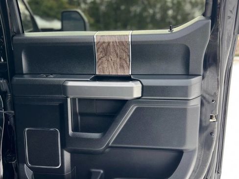 Used 2017 Ford F350 Lariat w/ Lariat Ultimate Package image 20