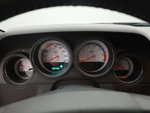 Used 2009 Dodge Challenger R/T RWD image 42