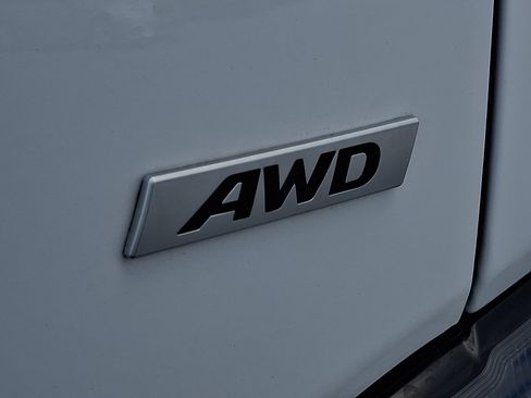 Certified 2023 Hyundai Kona SEL AWD/4WD image 32