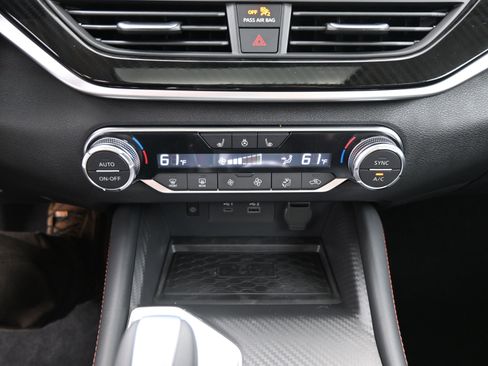 New 2026 Nissan Altima 2.5 SR FWD image 17
