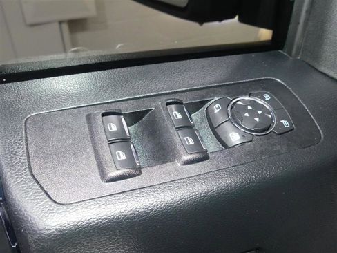 Used 2019 Ford F150 Lariat w/ Equipment Group 502A Luxury image 19