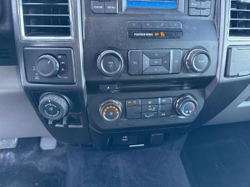 Used 2016 Ford F150 XLT w/ Trailer Tow Package image 11