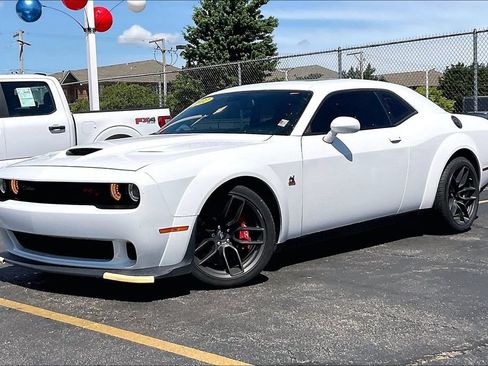 Used 2022 Dodge Challenger R/T Scat Pack RWD image 11
