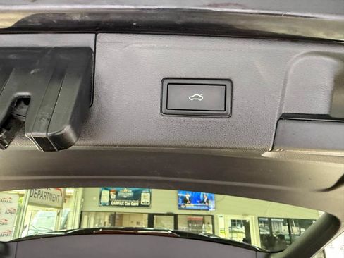Used 2021 Volkswagen Atlas SE FWD image 40