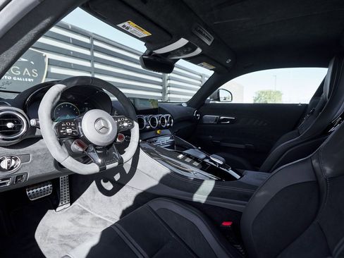 Used 2021 Mercedes-Benz AMG GT Black Series image 2