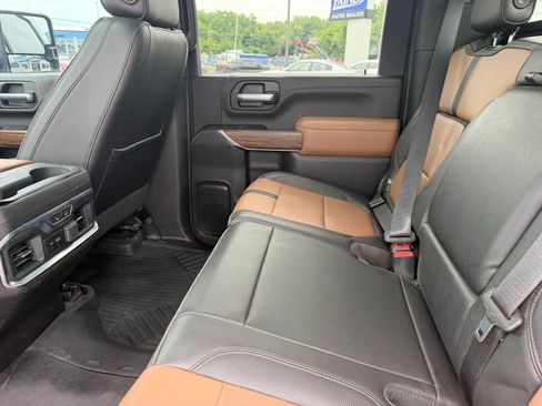 Used 2021 Chevrolet Silverado 2500 High Country w/ Z71 Off-Road Package AWD/4WD image 41