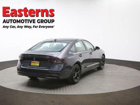 Used 2025 Honda Accord SE image 40