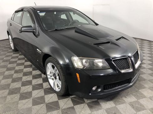 Used 2009 Pontiac G8 image 2
