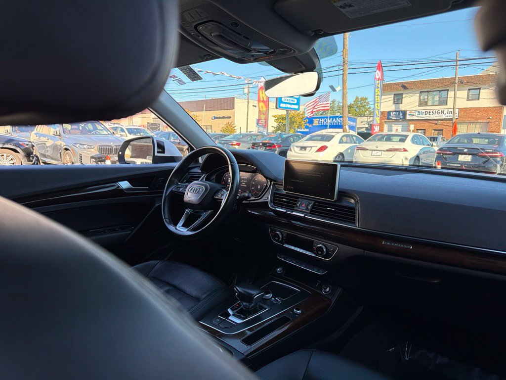 Used 2018 Audi Q5 2.0T Premium Plus w/ Premium Plus Package AWD/4WD image 24