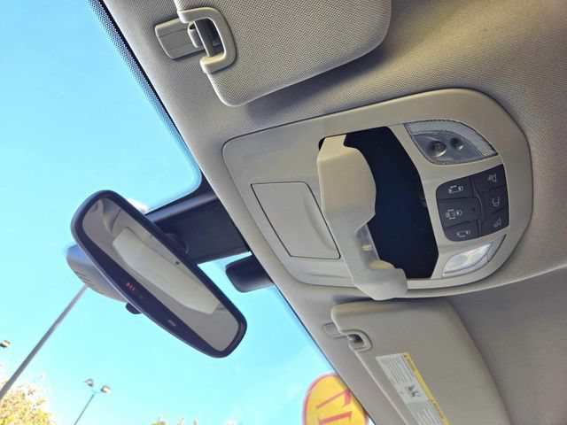 Used 2017 Chrysler Pacifica Touring-L w/ 13 Speaker Alpine Sound Group FWD image 32