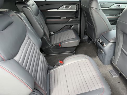 New 2026 Ford Explorer ST-Line AWD/4WD image 14