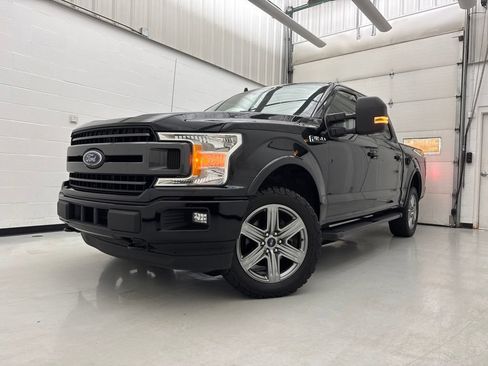 Used 2018 Ford F150 XLT w/ Equipment Group 302A Luxury AWD/4WD image 3
