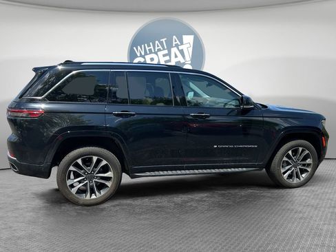 Certified 2023 Jeep Grand Cherokee Overland AWD/4WD image 2