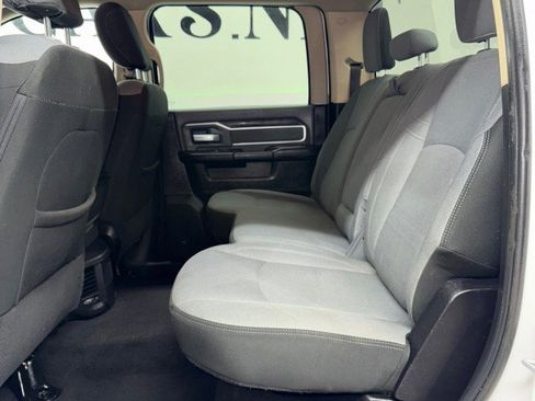 Used 2019 RAM 2500 Big Horn image 35