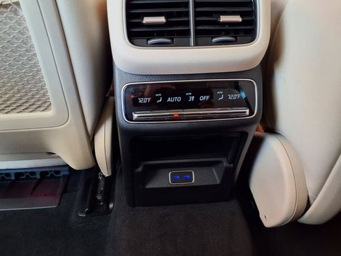 Used 2024 Mercedes-Benz GLE 350 4MATIC image 15