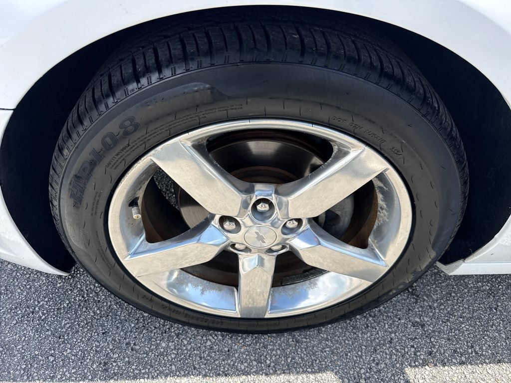Used 2014 Chevrolet Camaro LT RWD image 11