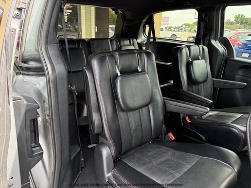 Used 2015 Dodge Grand Caravan R/T FWD image 20
