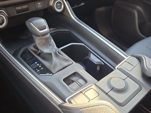 Used 2025 Toyota Grand Highlander FWD image 25