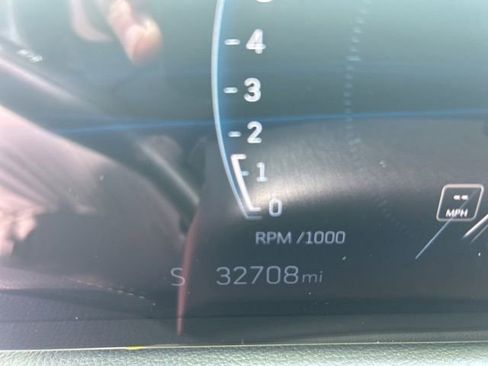 Certified 2025 Cadillac XT4 Premium Luxury FWD image 5