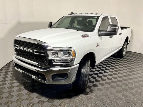Used 2024 RAM 3500 Tradesman w/ Chrome Appearance Group image 8