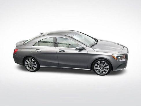 Used 2018 Mercedes-Benz CLA 250 image 24