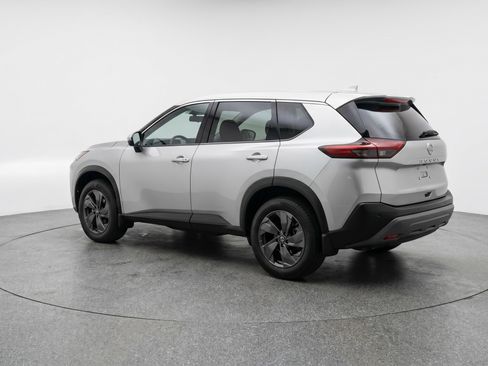 Used 2025 Nissan Rogue SV FWD image 6