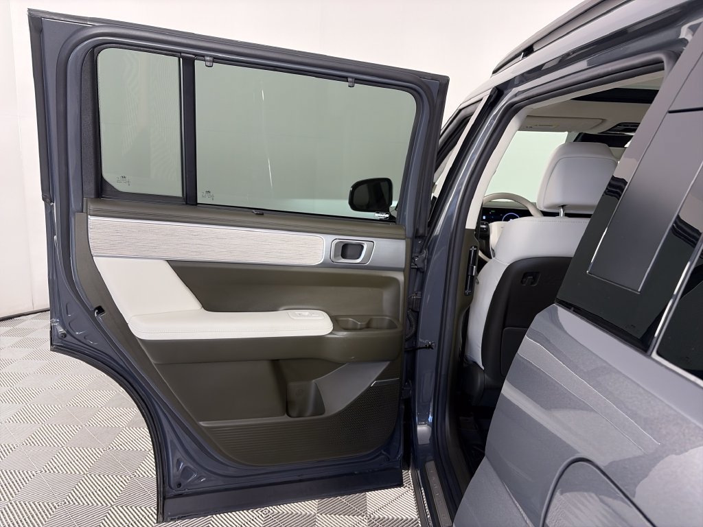 Used 2025 Hyundai Santa Fe Calligraphy AWD/4WD image 10