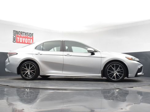 Used 2023 Toyota Camry SE image 27