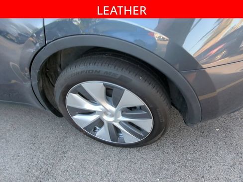Used 2023 Tesla Model Y Long Range AWD/4WD image 5