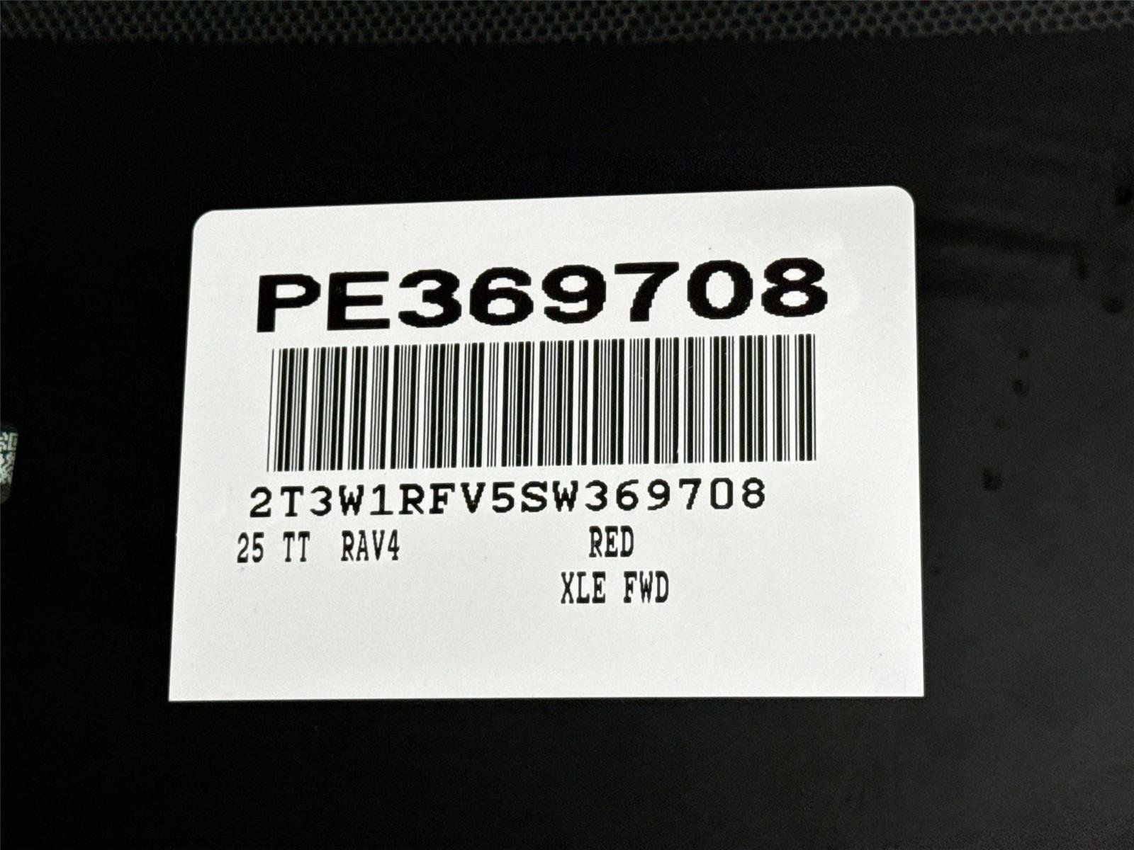 Certified 2025 Toyota RAV4 XLE FWD image 46