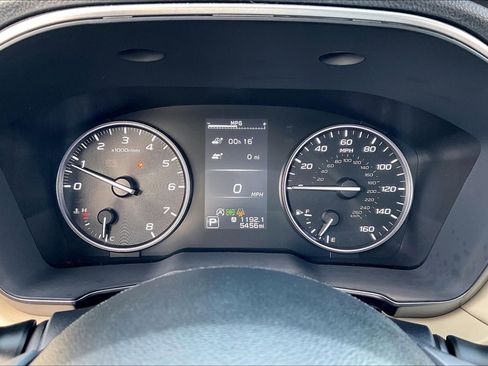 Certified 2025 Subaru Outback Limited image 21