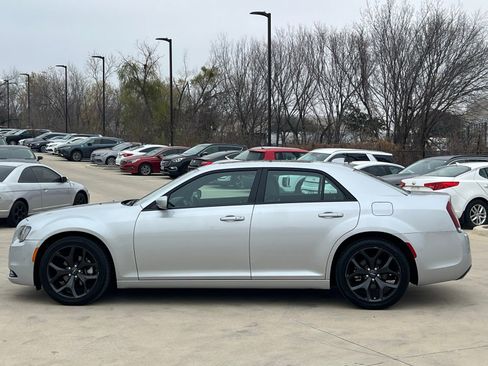 Used 2023 Chrysler 300 S image 6