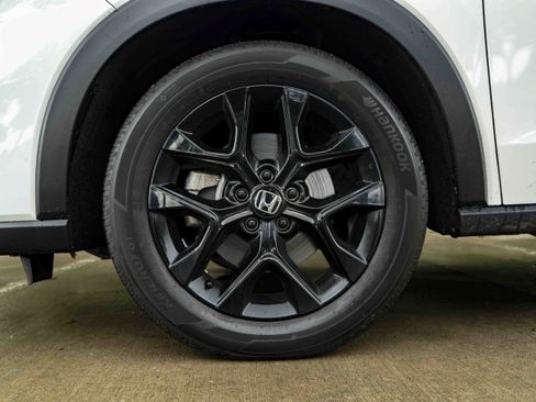 Certified 2025 Honda HR-V Sport image 13