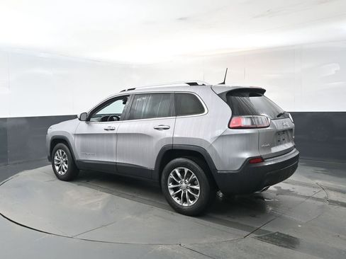 Used 2019 Jeep Cherokee Latitude Plus w/ Cold Weather Group image 3