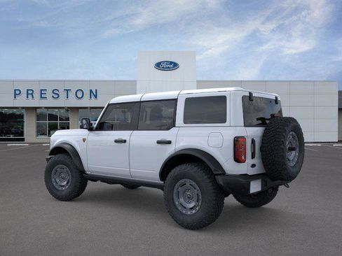 New 2025 Ford Bronco Badlands image 4