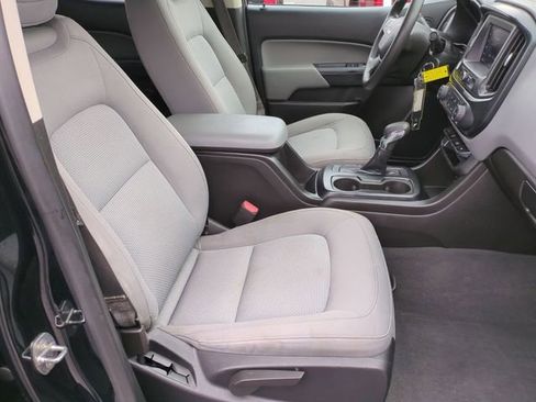 Certified 2022 Chevrolet Colorado W/T w/ Custom Special Edition image 26