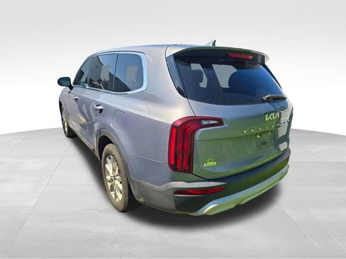 Used 2022 Kia Telluride LX FWD image 10
