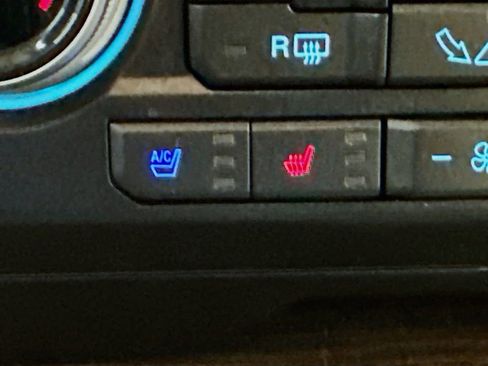 Used 2017 Ford F150 Lariat w/ Equipment Group 502A Luxury image 24