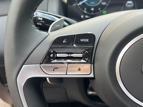 New 2024 Hyundai Tucson Limited image 18