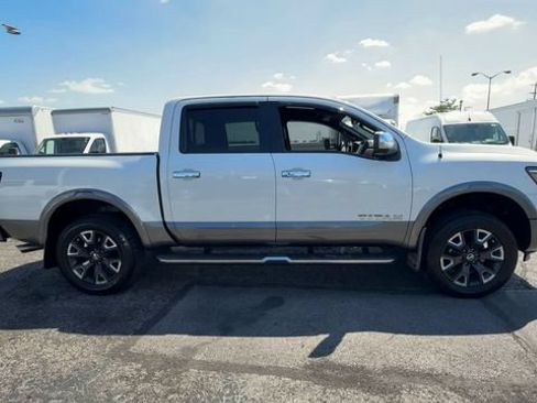 Used 2021 Nissan Titan Platinum Reserve w/ Moonroof Package AWD/4WD image 9