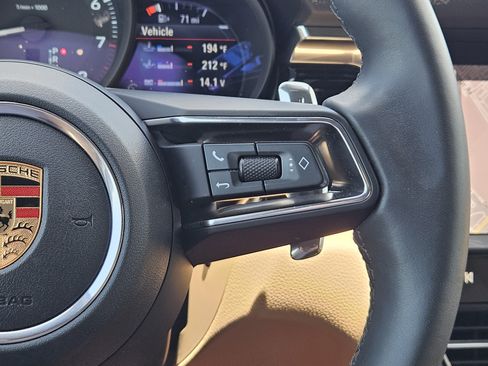 Certified 2026 Porsche Macan AWD/4WD image 27