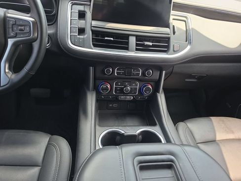 Used 2023 Chevrolet Tahoe Z71 w/ Z71 Off-Road Package AWD/4WD image 13
