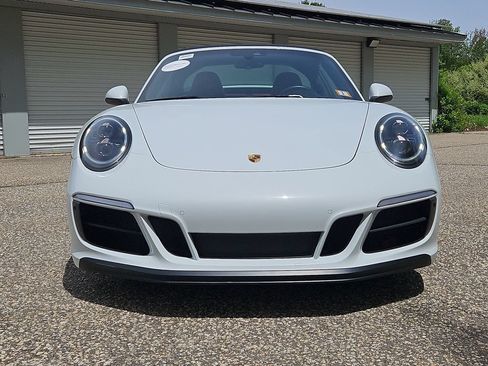 Certified 2019 Porsche 911 Targa 4 GTS AWD/4WD image 10