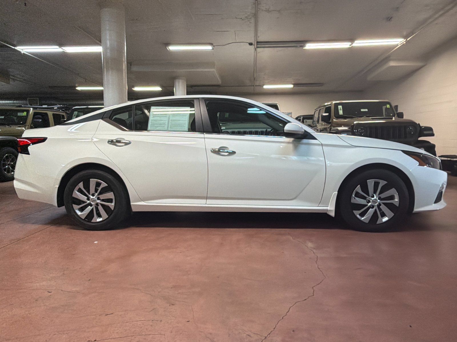 Used 2022 Nissan Altima 2.5 S FWD image 6