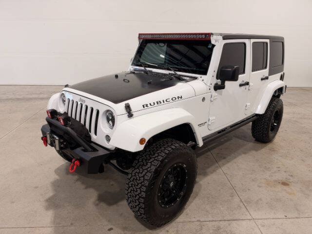 Used 2015 Jeep Wrangler Unlimited Rubicon w/ Connectivity Group AWD/4WD image 2