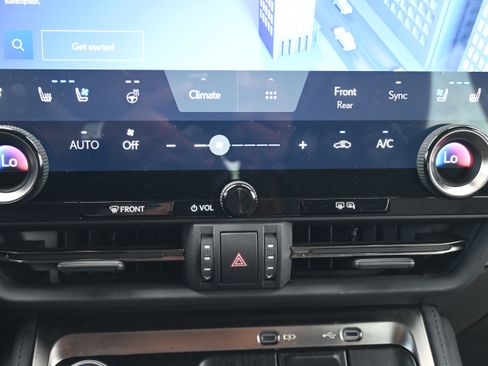 Used 2024 Lexus GX 550 w/ Cold Area Package image 28