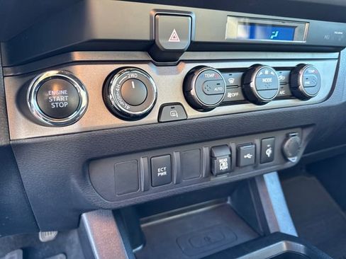 Used 2021 Toyota Tacoma TRD Sport image 23